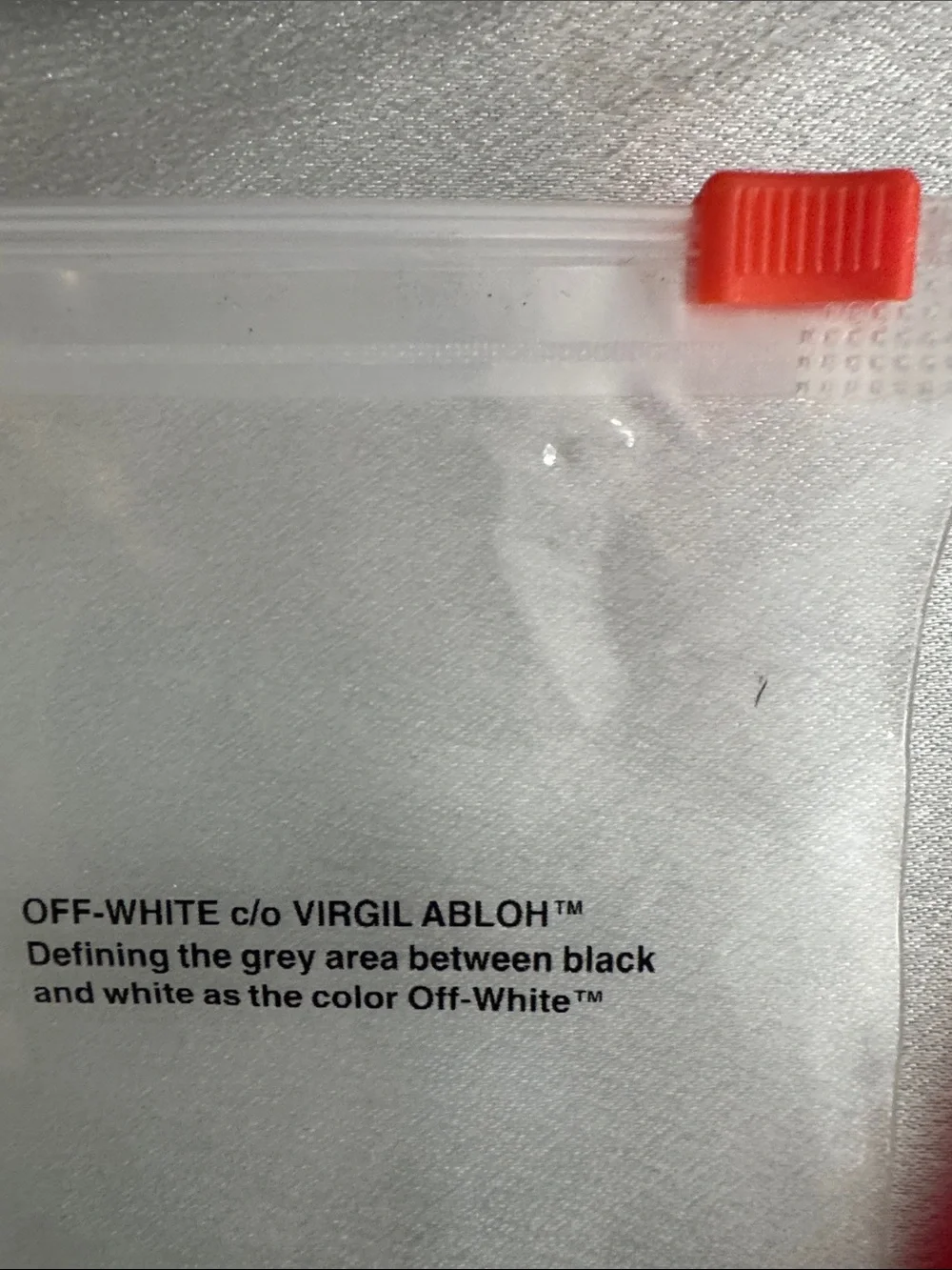 New! Off-White Pink Graphic Strap Key & Card Holder